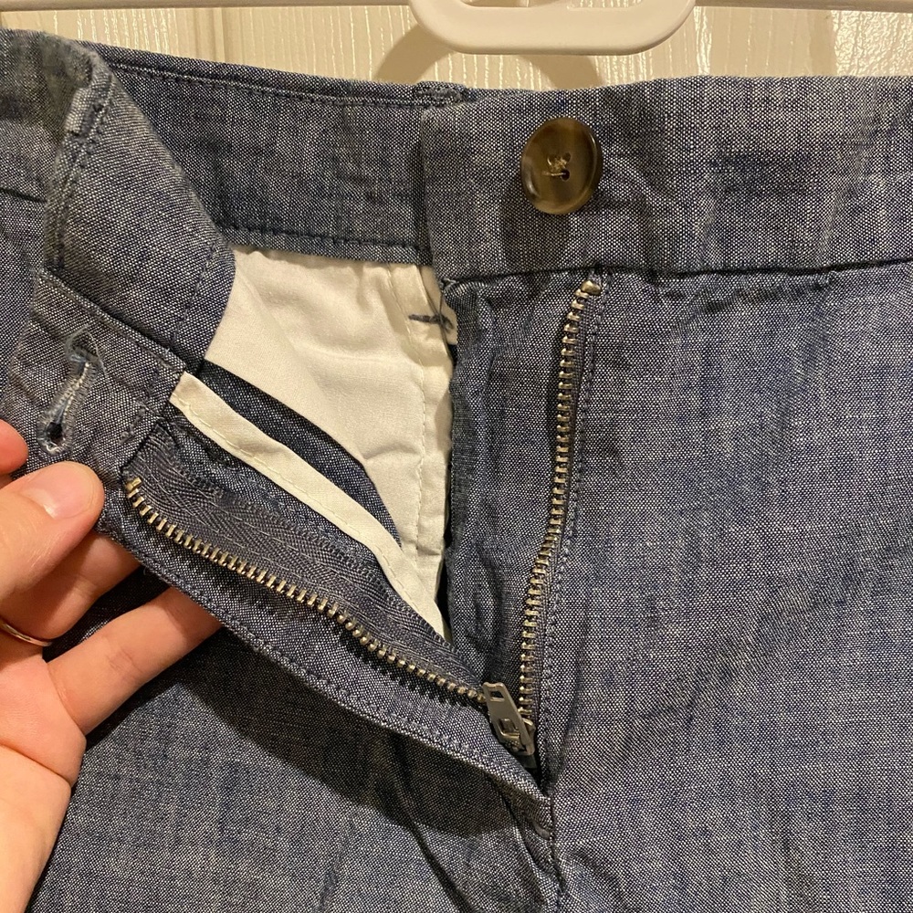 GAP shorts - Picture 6 of 11